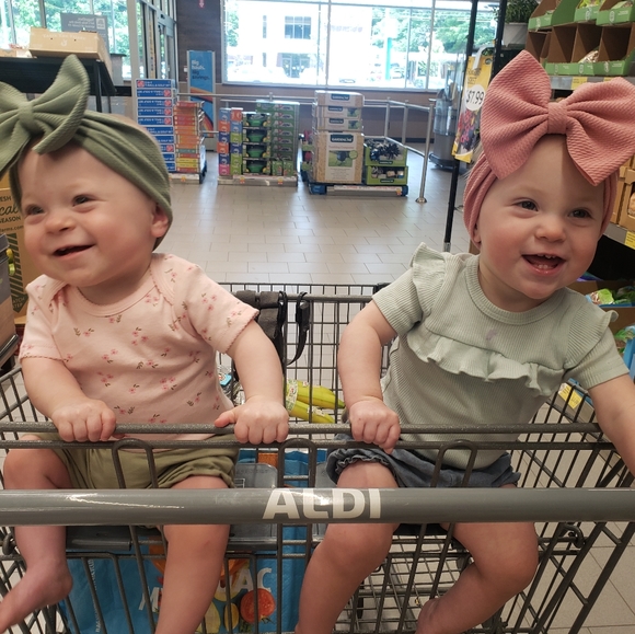 Meet your Posher, Alaina - Picture 3 of 4